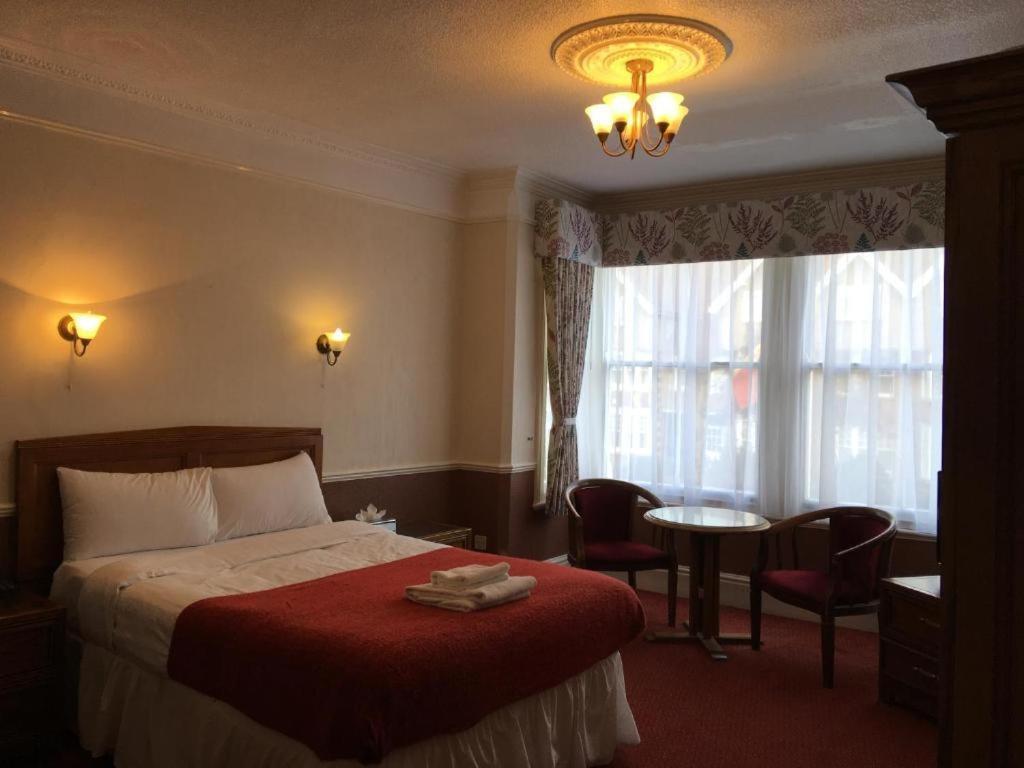 Grosvenor Hotel Rugby Exteriör bild