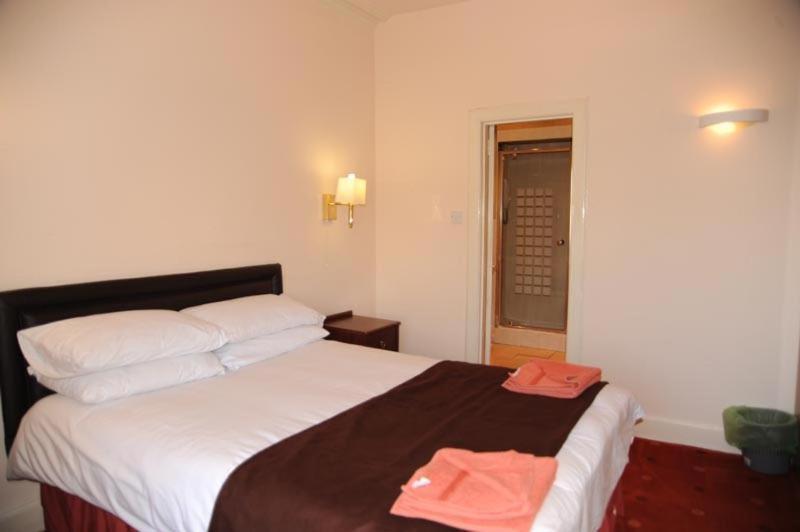 Grosvenor Hotel Rugby Exteriör bild