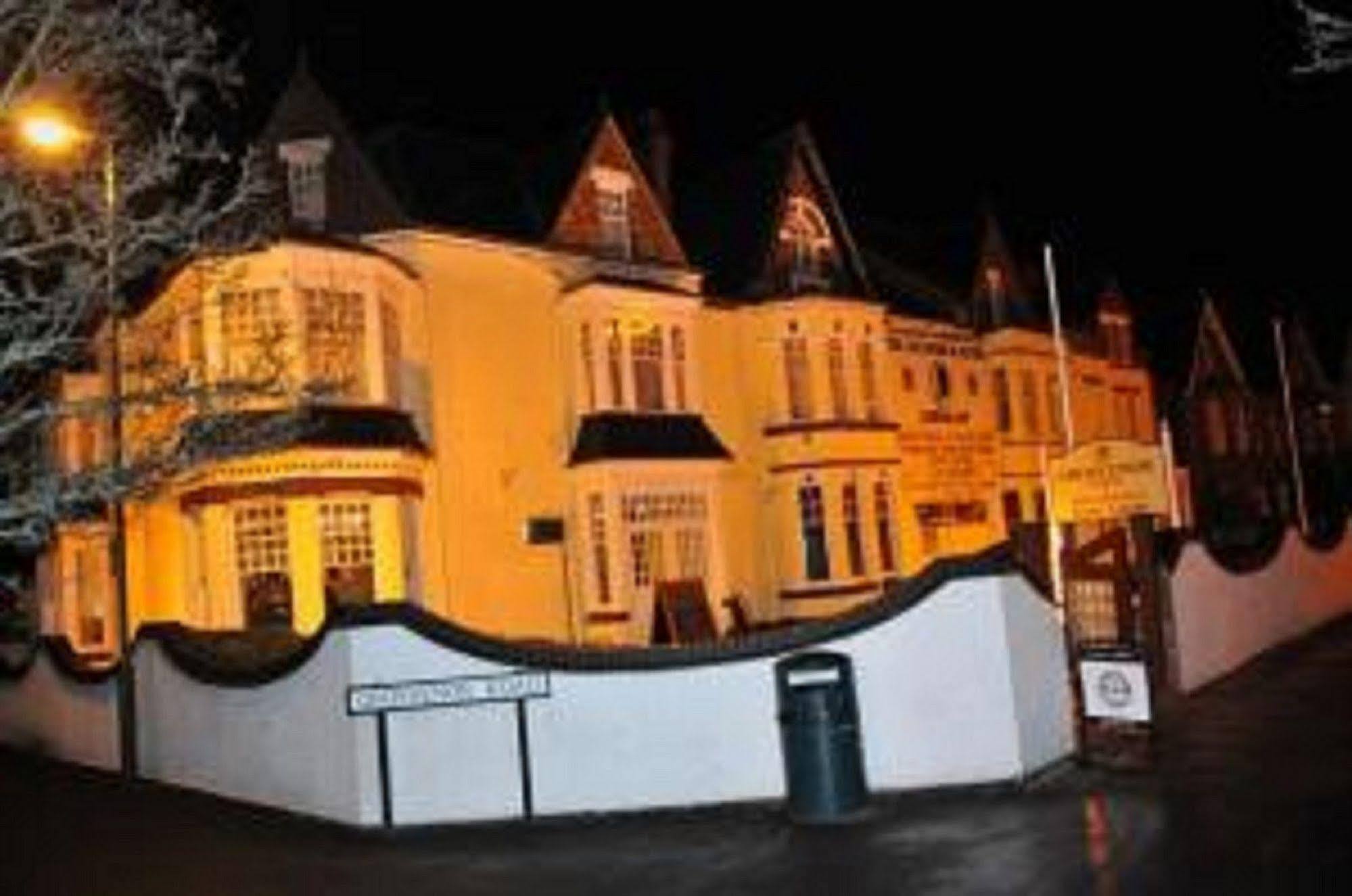 Grosvenor Hotel Rugby Exteriör bild